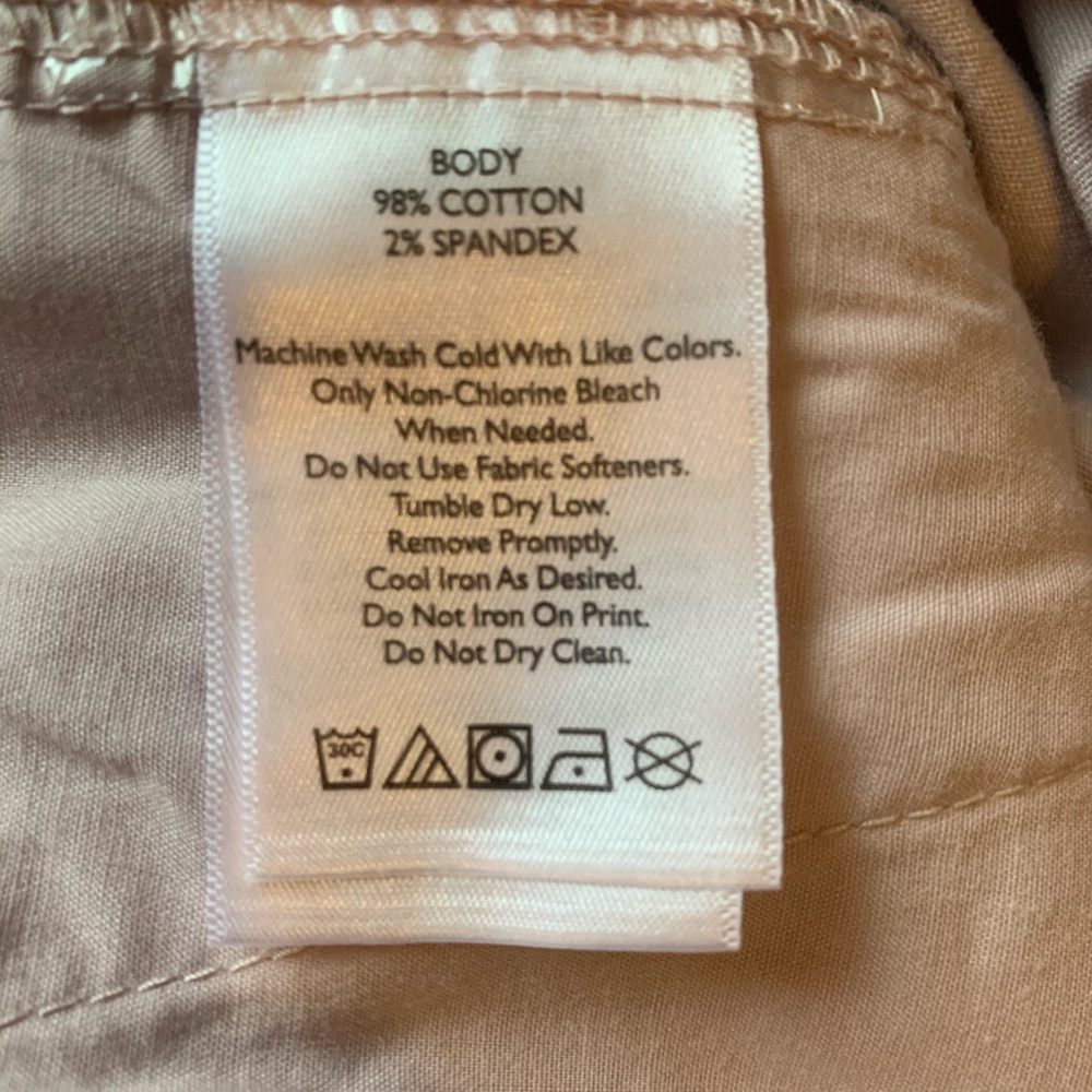 Shorts - Picture 4 of 8
